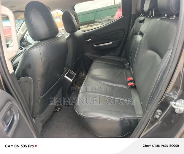 Mitsubishi L200 Double Cab 2.4 154hp 4WD 2018 Black