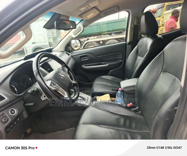 Mitsubishi L200 Double Cab 2.4 154hp 4WD 2018 Black