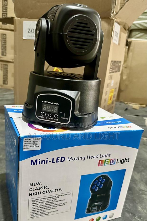 7 Eyes Led RGBW Moving Head Light · Photo 4