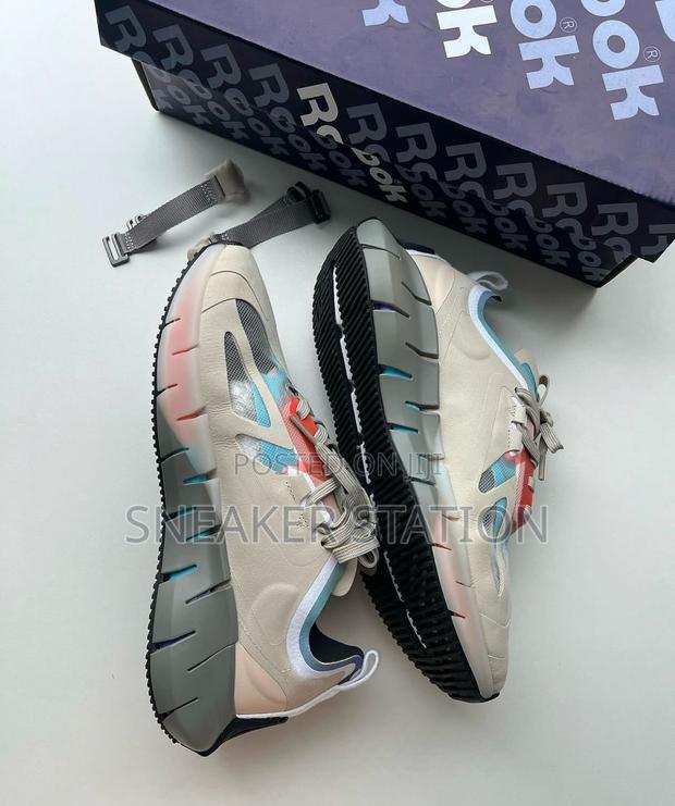 Reebok Zig Kinetica Sneaker · Photo 4
