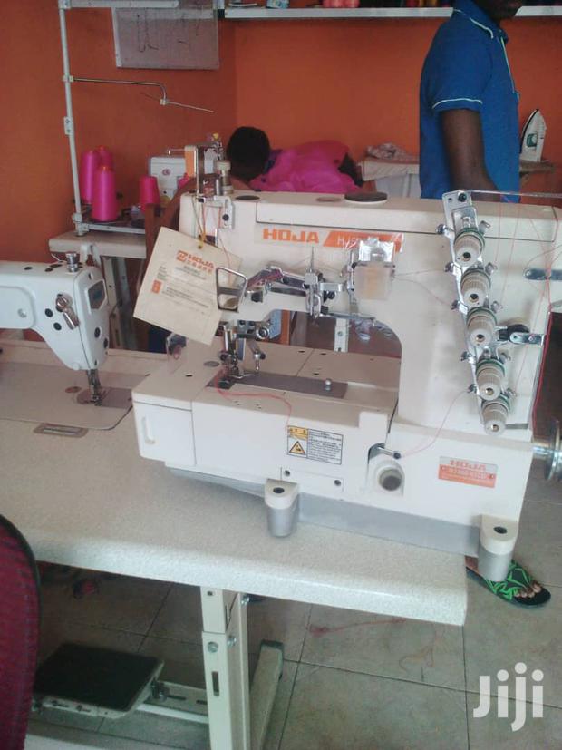 Hoja Flatlock Industrial Machine photo 2