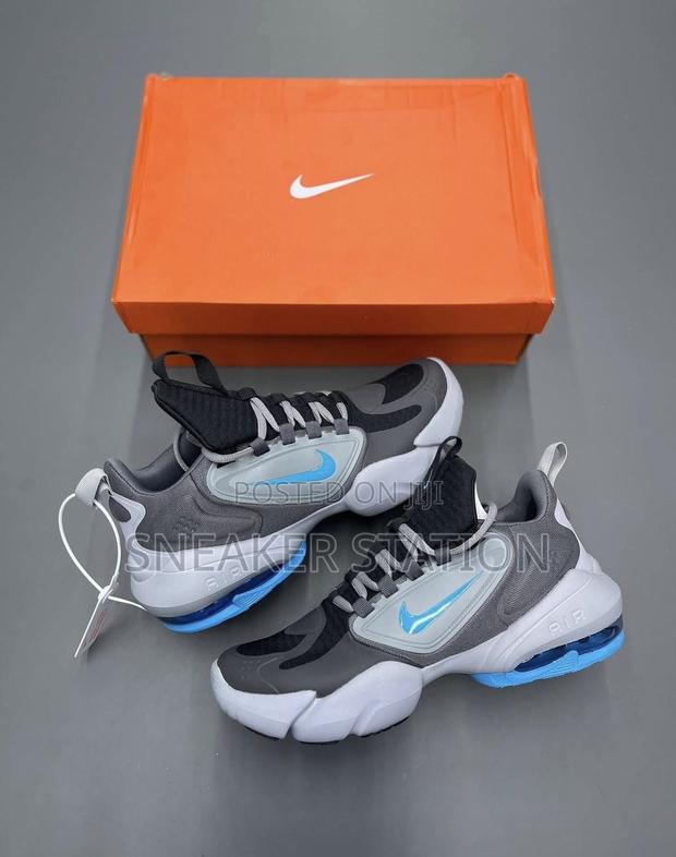 Nike Air Max Alpha Savage · Photo 4