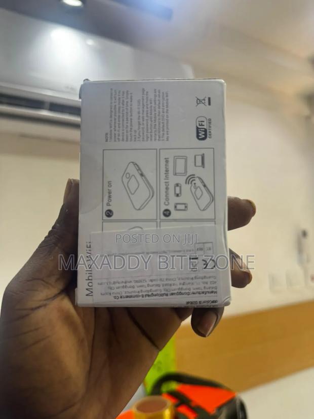 4g Mobile Wifi Router 150mbps 4g Lte Wireless Router 3000ma photo 5