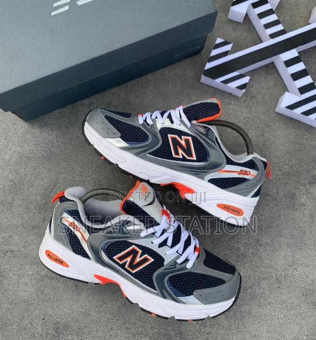 New Balance 530 Navy Sneakers · Photo 4