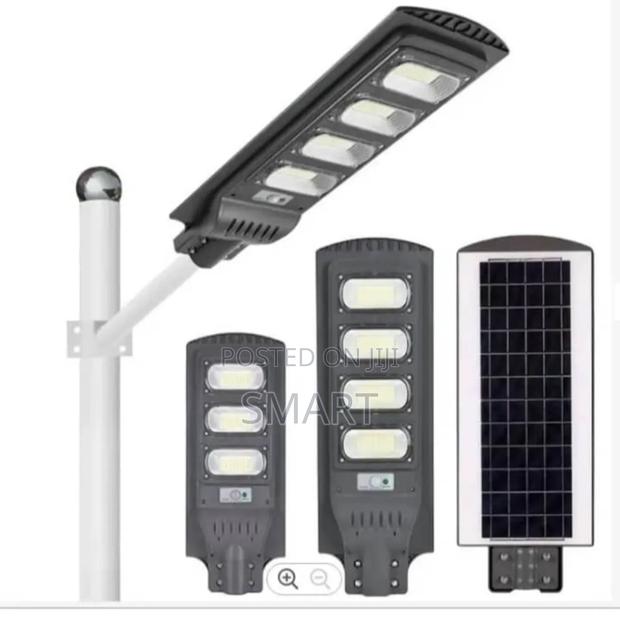 Solar Street Light - 200w + Bar · Photo 3