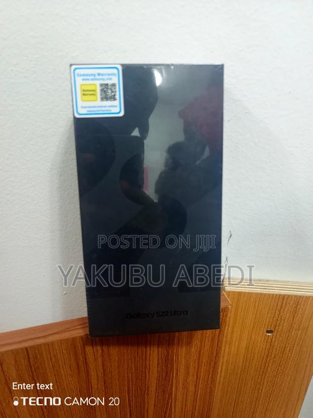 New Samsung Galaxy S22 Ultra 5G 256 GB Black · Photo 1