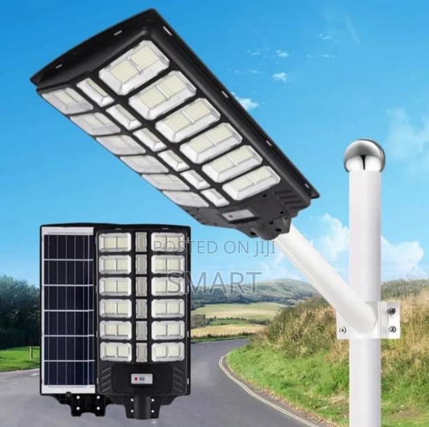 Solar Street Light (240w) · Photo 4