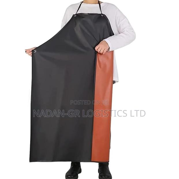Reusable Rubber Aprons · Photo 3