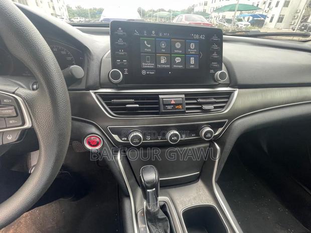 Honda Accord LX 1.5T 2020 Gray · Photo 3