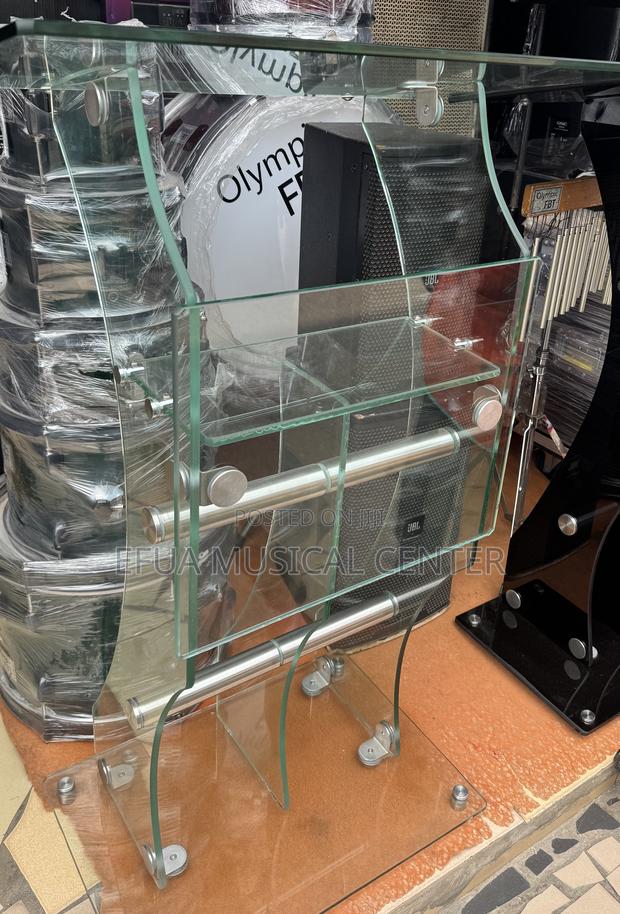 Glass Pulpit for Churches · Photo 3