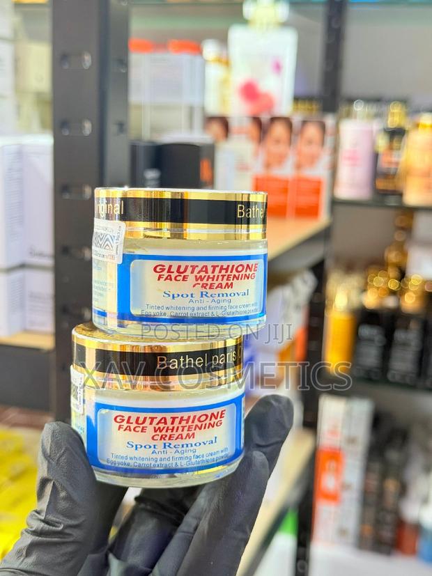 Glutathione Face Whitening Cream (Super Glow) · Photo 2