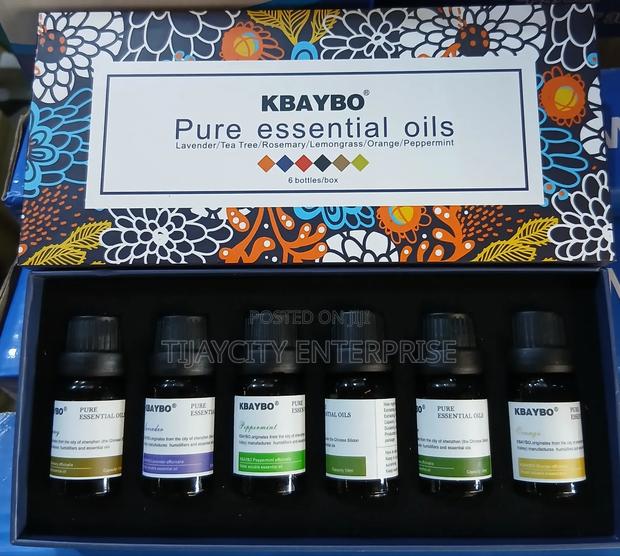 Essential Oils · Photo 4