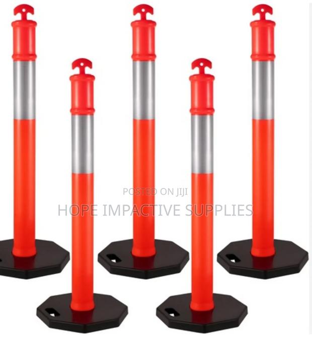 Safety Barrier Pole / Post. · Photo 4