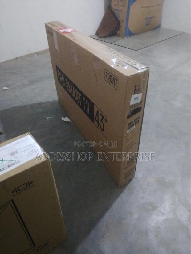 Amvo 43 Smart Android TV · Photo 1
