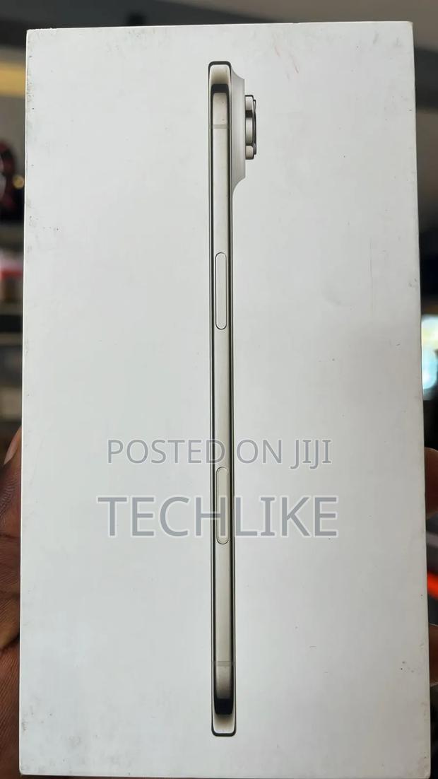 New Apple iPhone Air 256 GB Silver