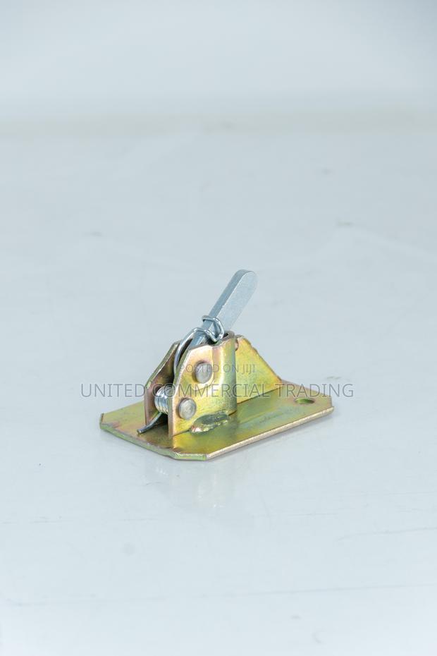 Construction Clamp · Photo 4
