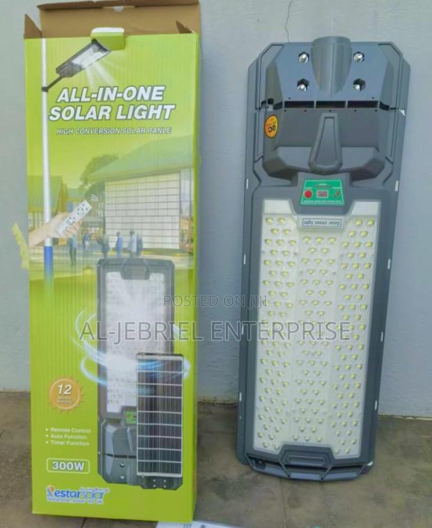 Solar Light 300 Watts · Photo 2