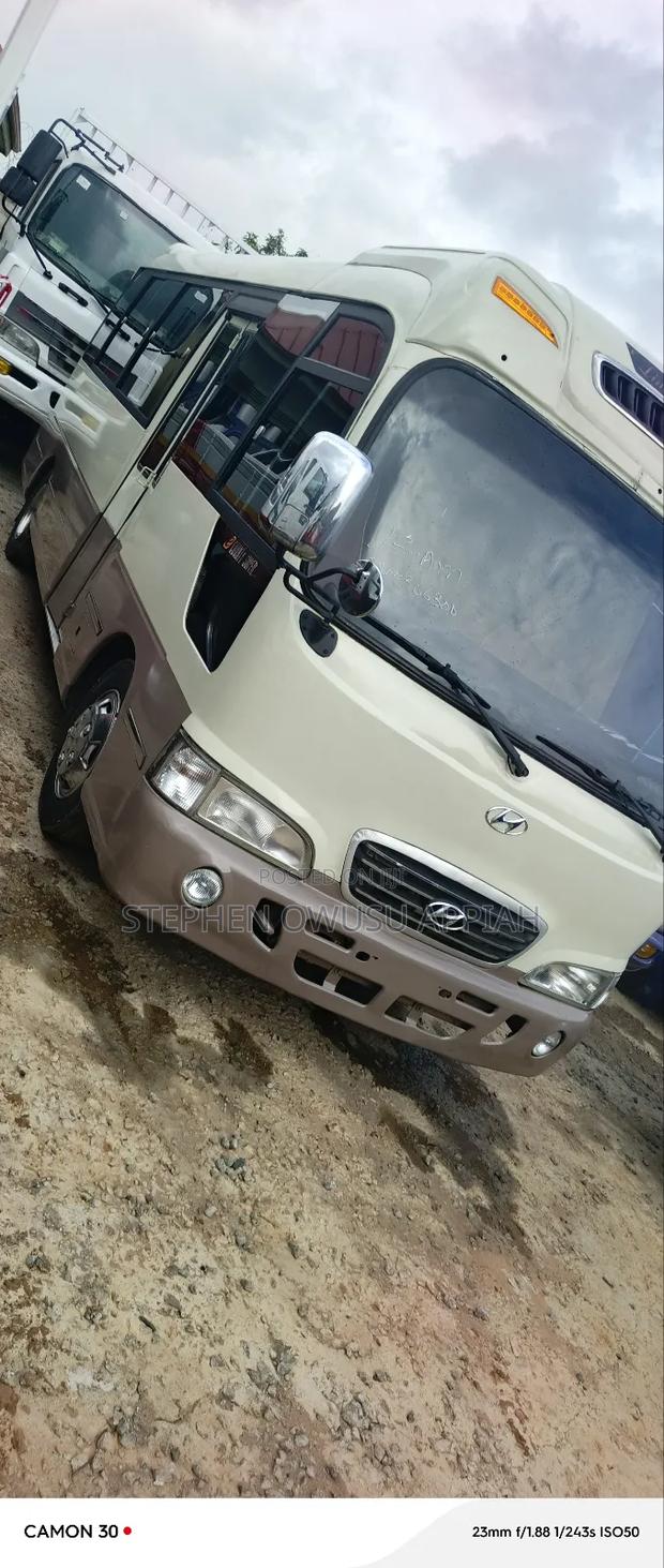 Hyundai County 2015 Grey