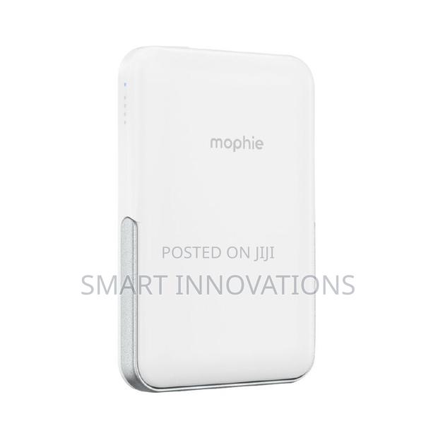 Mophie Snap+ Power Bank With Stand Magsafe Compatible photo 6