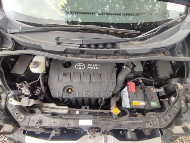 Toyota Voxy 2012 Black