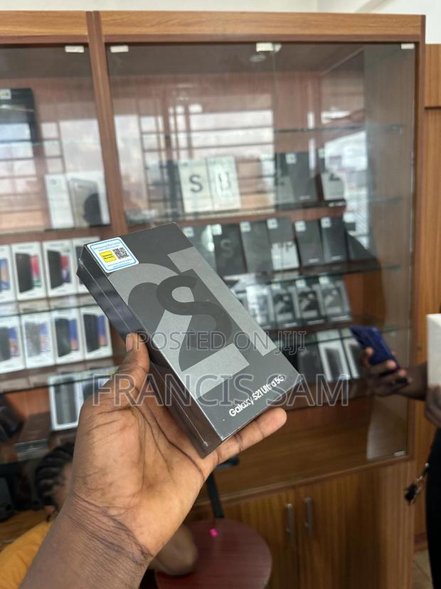 New Samsung Galaxy S21 Ultra 5G 128 GB Black · Photo 1