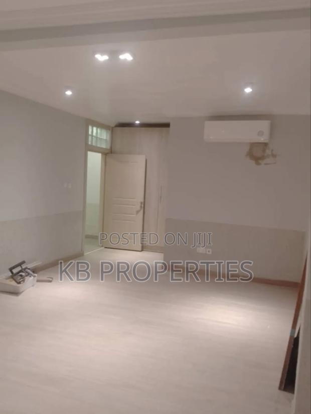 5bdrm Mansion in Kb Properties, Spintex for rent · Photo 3