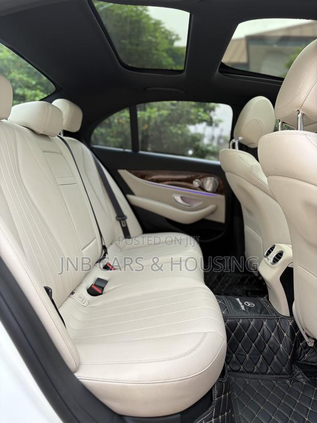 Mercedes-Benz E300 4Matic AWD Sedan (2.0L 4cyl 9A) 2017 White