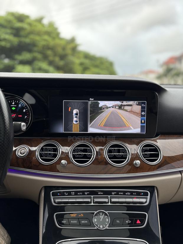 Mercedes-Benz E300 4Matic AWD Sedan (2.0L 4cyl 9A) 2017 White