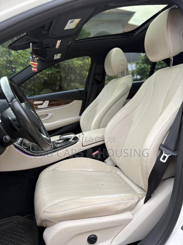 Mercedes-Benz E300 4Matic AWD Sedan (2.0L 4cyl 9A) 2017 White