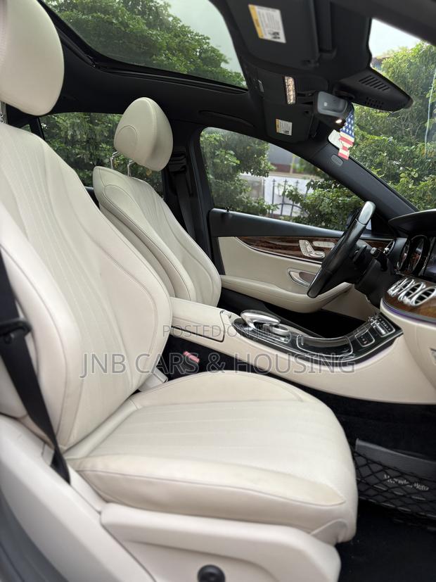 Mercedes-Benz E300 4Matic AWD Sedan (2.0L 4cyl 9A) 2017 White