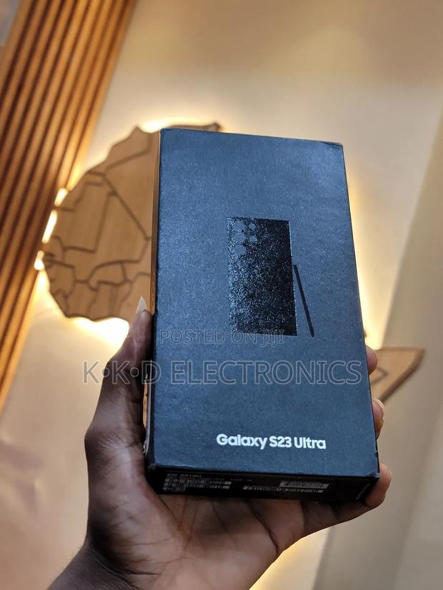 New Samsung Galaxy S23 Ultra 256 GB Black