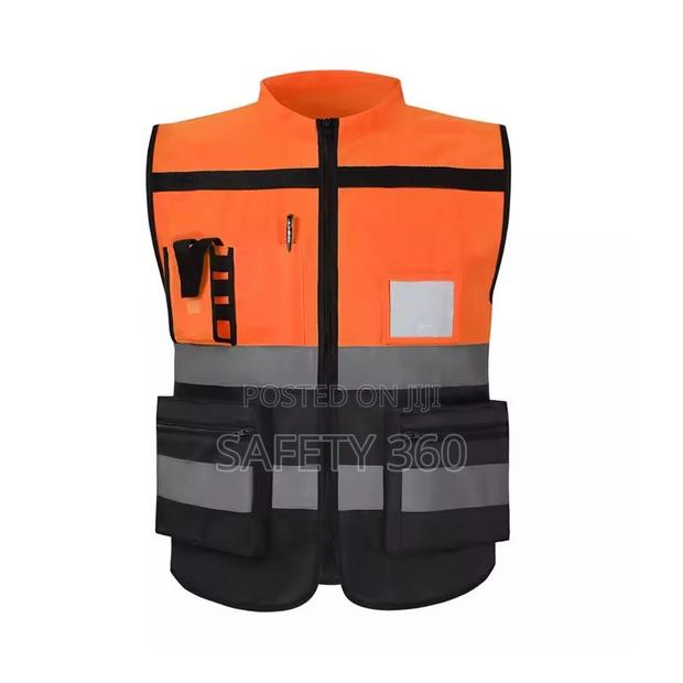 Reflective Safety Vest · Photo 2