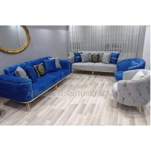 Luxury Sofa Chair · Photo 2