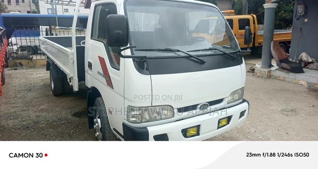 Kia Frontier2. 5 Tons
