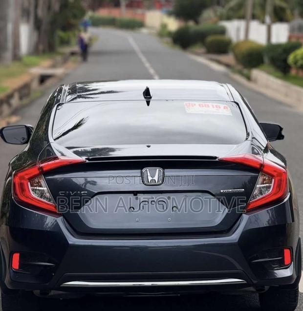 Honda Civic Touring Sedan 2019 Gray