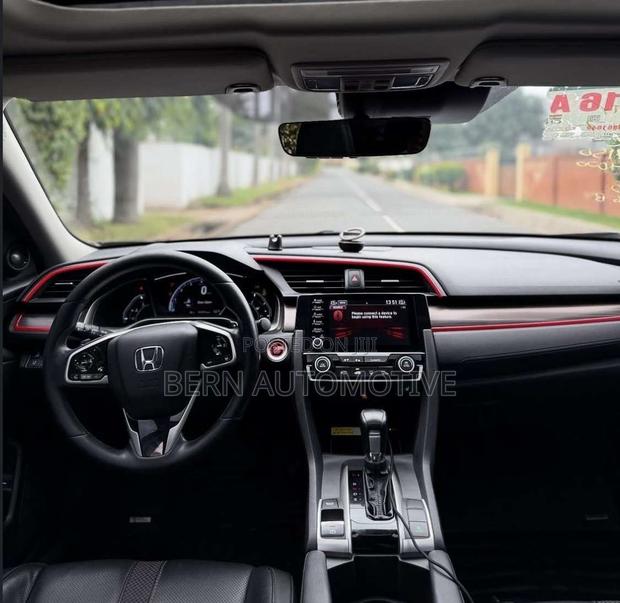 Honda Civic Touring Sedan 2019 Gray