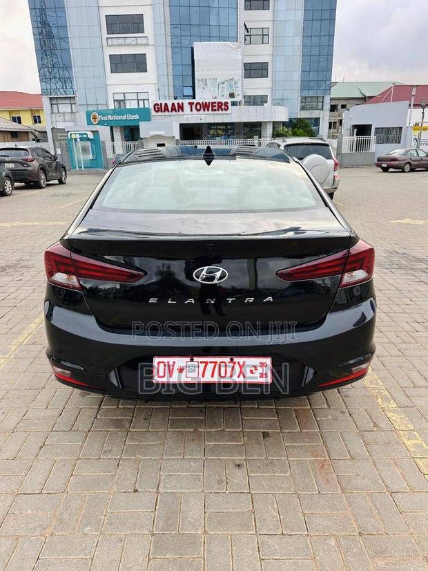 Hyundai Elantra SEL 2020 Black