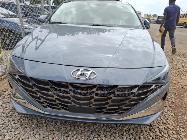 Hyundai Elantra SE 2021 Gray