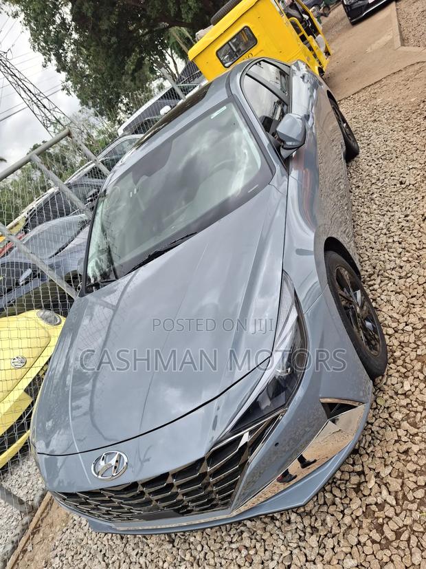 Hyundai Elantra SE 2021 Gray
