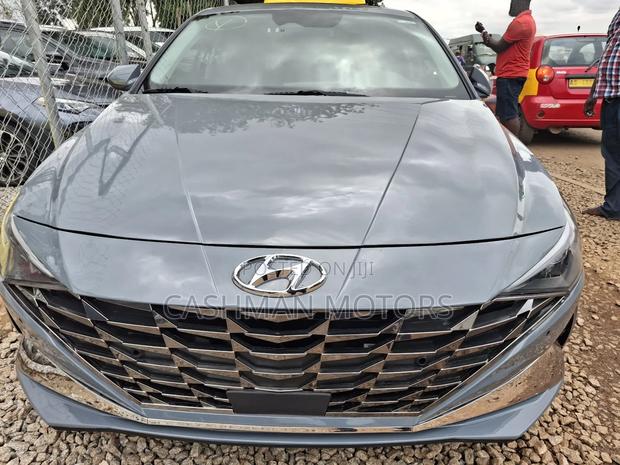 Hyundai Elantra SE 2021 Gray