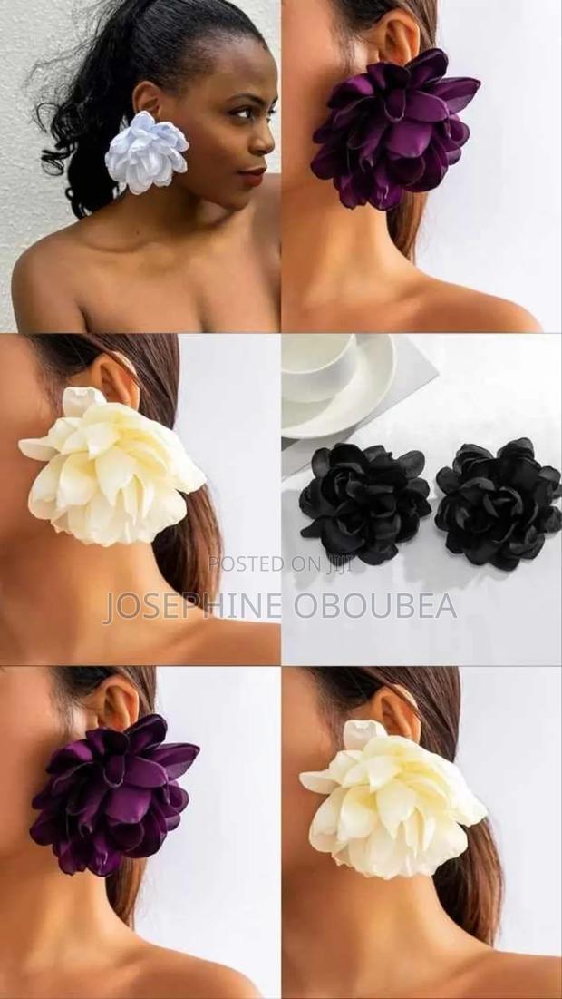 Ladies Flowers Earrings photo 5