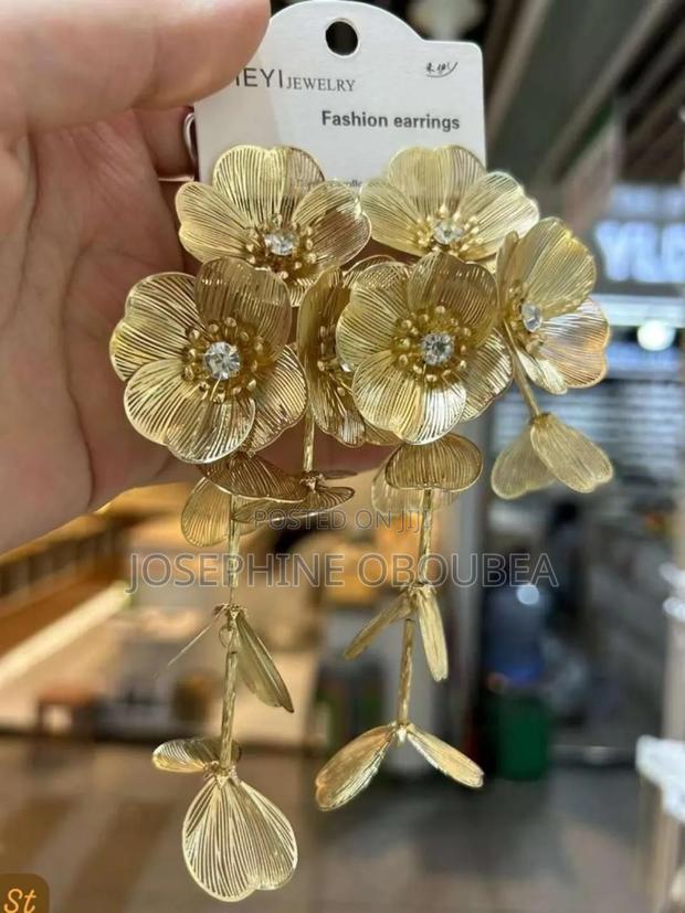 Fashion Design Earrings photo 2