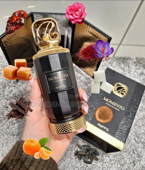 Momento Extrait De Parfum by Riffs · Photo 3