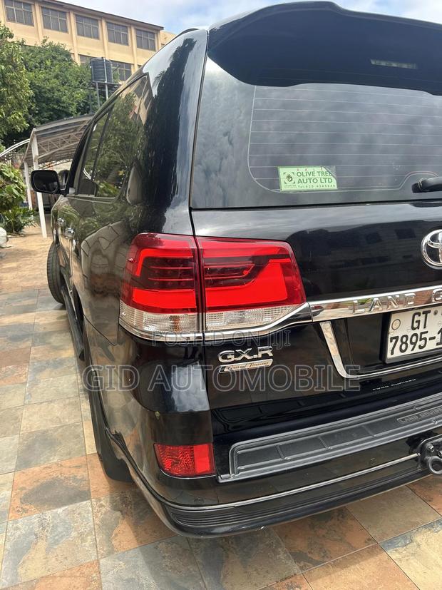 Toyota Land Cruiser 2019 Gray