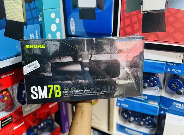 Shure Sm7b Vocal Dynamic Microphone photo 2