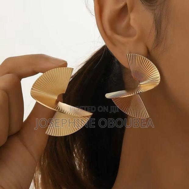 Statement Earrings photo 6