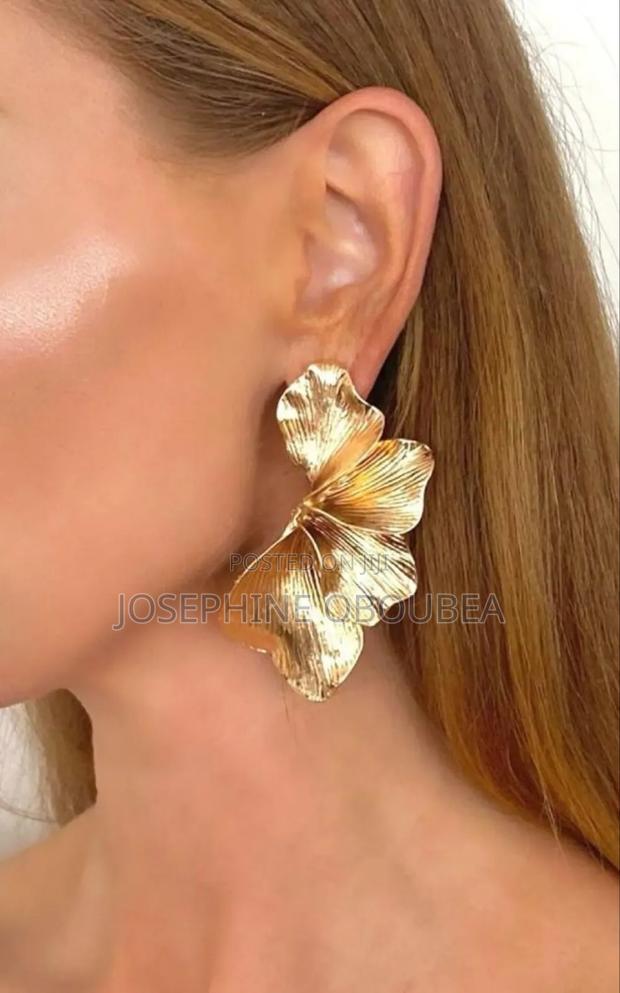 Statement Earrings photo 9