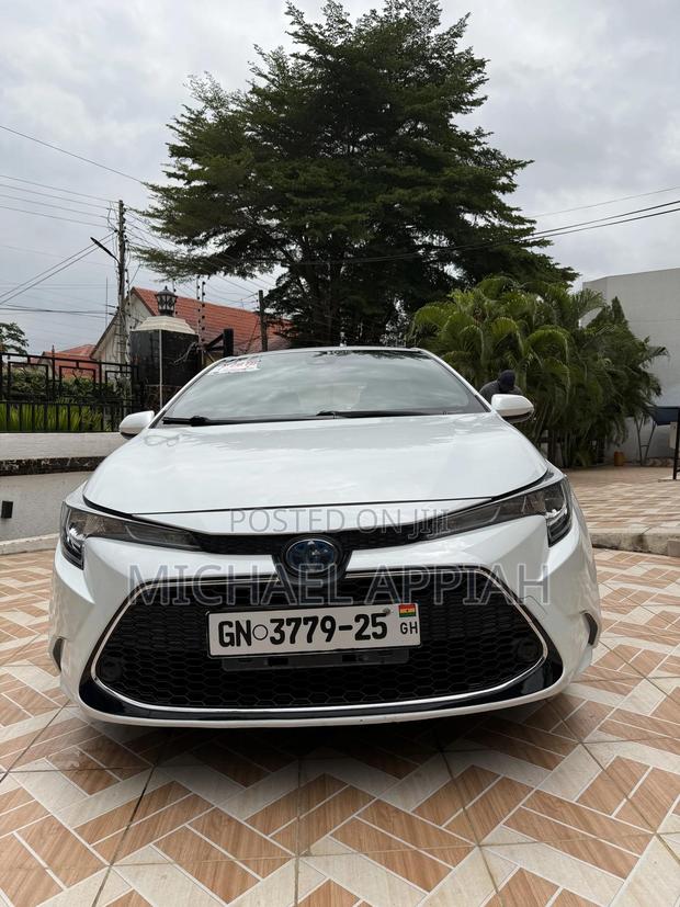 Toyota Corolla 2020 White