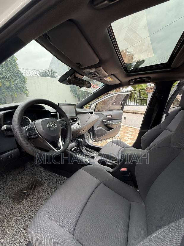 Toyota Corolla 2020 White photo 6