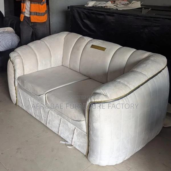 Designer Sofa Chair · Photo 2